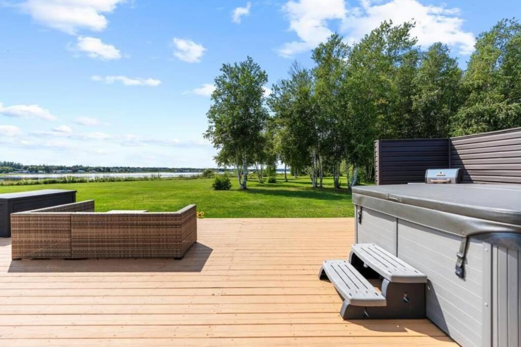 Waterfront Cottage "The Dream" With Private Hot Tub Shediac Exterior foto