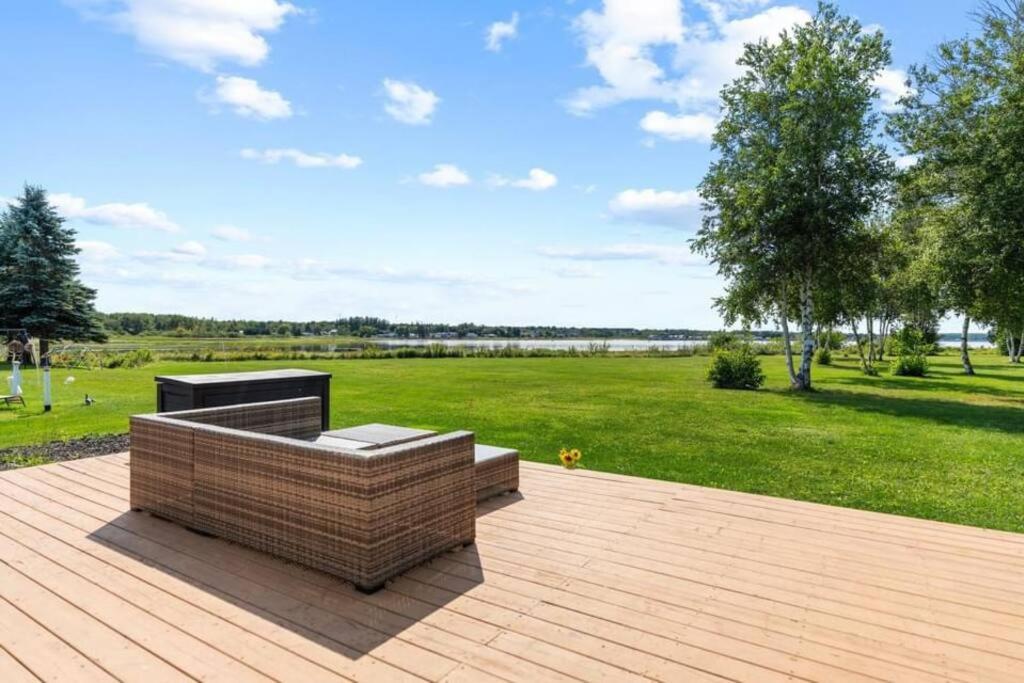 Waterfront Cottage "The Dream" With Private Hot Tub Shediac Exterior foto